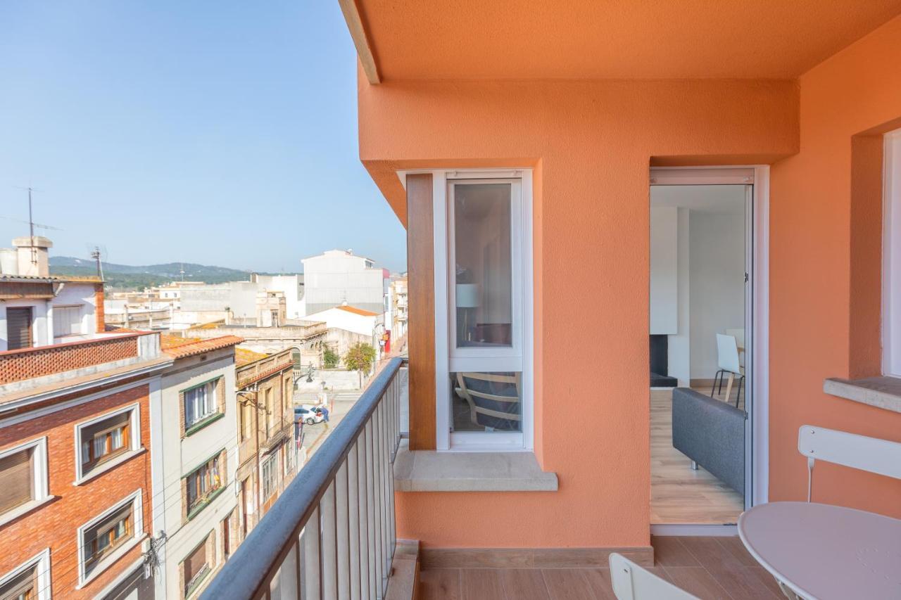 Hauzify I Apartament Big Family サン・フェリウ・ダ・ギショルス エクステリア 写真