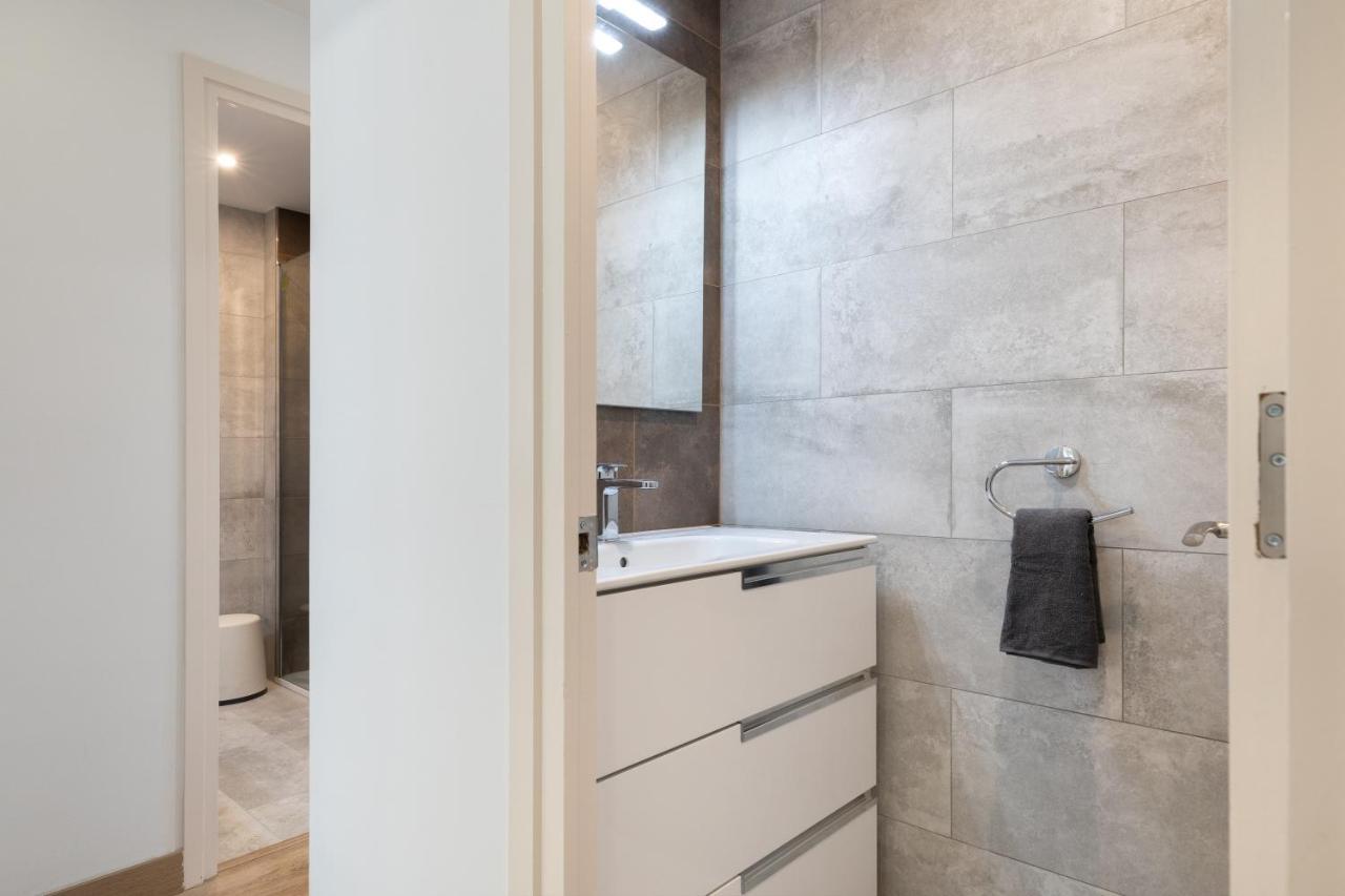 Hauzify I Apartament Big Family サン・フェリウ・ダ・ギショルス エクステリア 写真