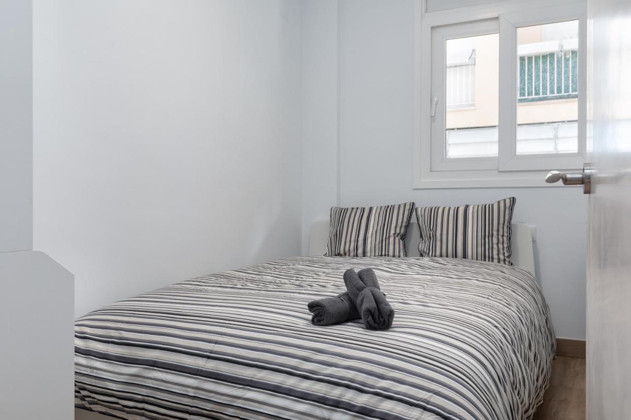 Hauzify I Apartament Big Family サン・フェリウ・ダ・ギショルス エクステリア 写真